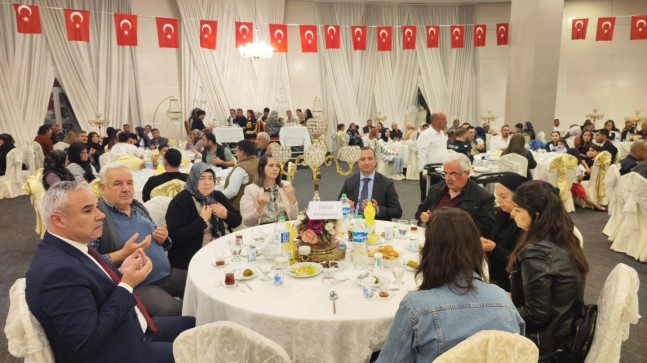 Tarsus Kaymakamlığı Şehit Aileleri ve Gaziler İçin İftar Programı Düzenledi