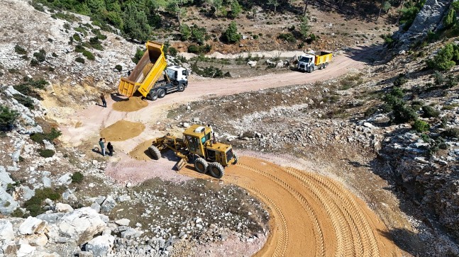 Tarsus Belediyesi’nden Kuzoluk Mahallesi’ne 3 Kilometrelik Yeni Yol