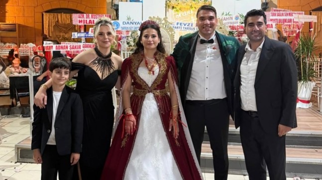 Arı Ailesinin Mutlu Günü