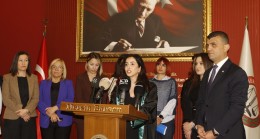 Mersin Barosu Kadın Hakları Merkezi Başkanı Av. Arzu Günay;”BU 8 MART’TA YASTAYIZ”