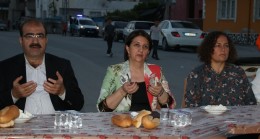 HDP’li Pervin Buldan, Mersin’de İftar Programına ve Seçim Bürosu Açılışına Katıldı
