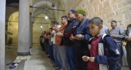 Kadir Gecesinde Ulu Cami Doldu Taştı