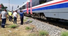 HEMZEMİN GEÇİTTE TRENİN ÇARPTIĞI YAŞLI KADIN HAYATINI KAYBETTİ