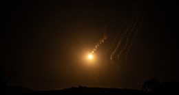 İsrail Ordusu, Gazze’nin Çeşitli Bölgelerine Yoğun Saldırılarını Sürdürdü