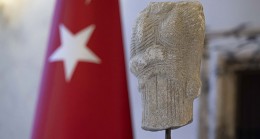 Türkiye’den İngiltere’ye Kaçırılan Milattan Önce 6. Yüzyıla Ait Heykel Yurda Dönüyor