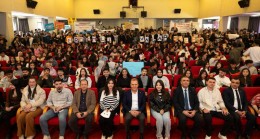 Başkan Seçer, Büyükşehir’in Öğrencilerinin Yarışma Heyecanına Ortak Oldu