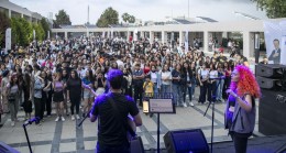 Gençler Sınav Stresini Büyükşehir’in Konserinde Attı