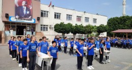 Çukurova Sanayi Ortaokulu’nda Akran Arabuluculuğu Rozet Takma Merasimi Düzenlendi