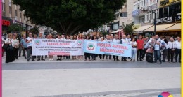 Tarsus’ta Emekliler İnsanca Yaşam Talep Ediyor “Bölgesel Mitinglere Çağrı Yapıldı”
