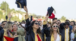 Başkan Seçer, Mersin Üniversitesi Mezuniyet Töreni’ne Katıldı