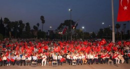 ‘15 TEMMUZ DEMOKRASİ VE MİLLİ BİRLİK GÜNÜ’NDE, MERSİN CUMHURİYET MEYDANI’NDA ‘DEMOKRASİ NÖBETİ’ TUTULDU