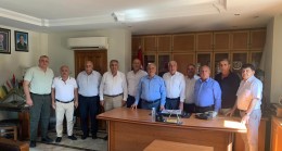 Burhanettin Kocamaz : ” Türkiye’mizin bir aynası olan Tarsus esnafımız için de artık bıçak kemiğe dayanmış durumda”
