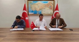 Tarsus’ta Gençlere Yardımseverlik Aşılanacak Üç Proje İmzalandı