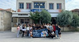 ANTALYA’DAN GELEN ÜNİVERSİTE ÖĞRENCİLERİ TARSUS’TA BÜYÜKŞEHİR’İN KONUĞU OLDU
