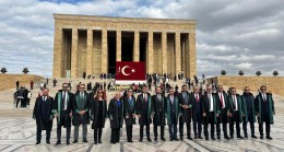 MERSİN BAROSU ATA’NIN HUZURUNDA