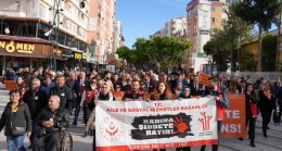 Tarsus’ta Kadına Yönelik Şiddete Karşı Farkındalık Yürüyüşü Düzenlendi