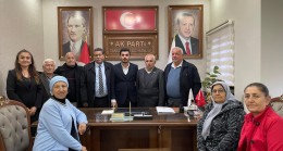 AK Parti Tarsus İlçe Başkanlığına Emekliler Derneğinden Hayırlı Olsun Ziyareti
