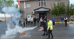 BÜYÜKŞEHİR PERSONELLERİNE ‘YANGINA NASIL MÜDAHALE EDİLİR?’ KONUSUNDA EĞİTİMİ VERİLMEYE DEVAM EDİLİYOR