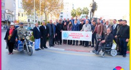 Tarsus’ta İnsan Hakları Günü Çelenk Sunma Töreni Gerçekleştirildi