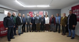 Tarsus Belediye Başkan Yardımcıları ve Meclis Üyelerinden CHP İlçe Başkanlığına Ziyaret
