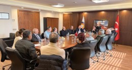 TARSUS TSO BAŞKANI H. RUHİ KOÇAK, MESLEK KOMİTESİ BAŞKANLARIYLA BİR ARAYA GELDİ