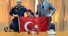 Nesli Nisa’ya Jandarma ve Milli Eğitimden Unutulmaz Doğum Günü Sürprizi
