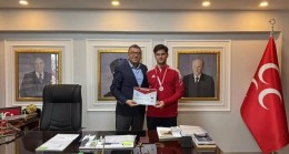 Tarsuslu Başarılı Sporcumuz Bilge Kaan Çelik’ten MHP İlçe Başkanı Fatih Yıldırım’a Ziyaret
