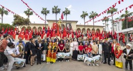 Başkan Seçer ve Meral Seçer, ‘23 Nisan Ulusal Egemenlik ve Çocuk Bayramı’ Kutlama Törenine Katıldı