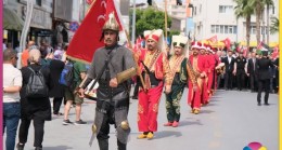 Tarsus’ta Asırlık Gelenek “Mehteran Yürüyüşü” Göz Kamaştırdı