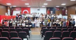 Tarsus’ta Eğitimciler Başarı Belgeleriyle Onurlandırıldı
