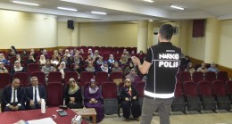 İlçe Müftülüğünde Narkotik Mücadele Eğitimi Düzenlendi