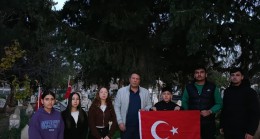 Ülkü Ocakları Tarsus’tan Şehitlik Ziyareti ve Bayrak Değişimi