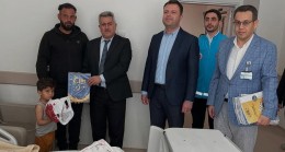 Tarsus Devlet Hastanesi’nde Minik Hastalara Bayram Ziyareti