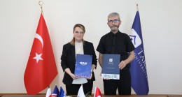 Tarsus Üniversitesi ile Gürcistan Amerikan Üniversitesi Arasında Uluslararası İş Birliği Protokolü İmzalandı