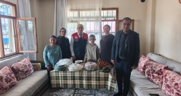 Tarsus İlçe Milli Eğitim Müdürlüğünden Evde Eğitim Gören Öğrenciye Doğum Günü Sürprizi