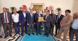 Türkiye Muhtarlar Derneği Tarsus Şube Heyeti Ankara’da “Levent Uysal, Anıtkabir ve Alparslan Türkeş’in Kabrini Ziyaret Etti”