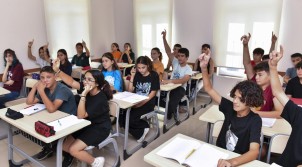 Mersin Büyükşehir Belediyesi’nin Kurs Merkezleri Yeni Döneme Başladı