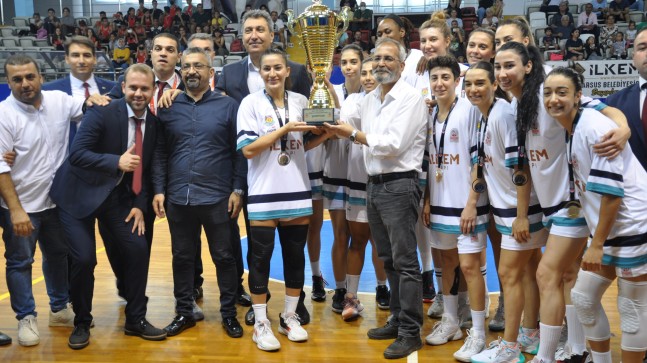 TÜRKİYE KADINLAR FEDERASYON KUPASI TARSUS BELEDİYESPOR KADIN BASKETBOL TAKIMIMIZIN