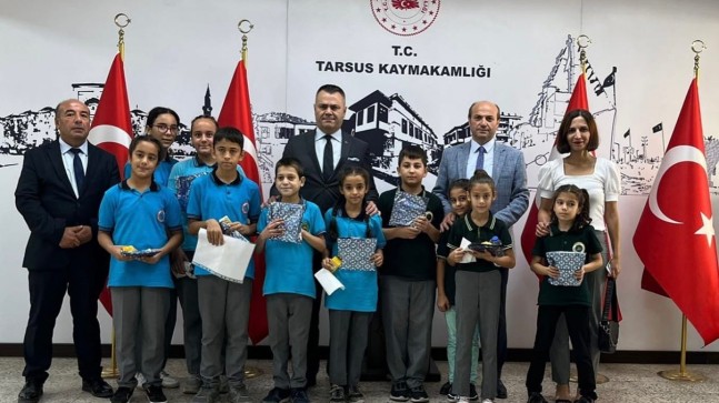 TARSUS KAYMAKAMI KADİR SERTEL OTCU’YA ÖĞRENCİLERDEN ZİYARET 