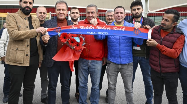 YENİ MERSİN İDMAN YURDU ile 1954 KELKİT BELEDİYESPOR MAÇINA YOĞUN İLGİ