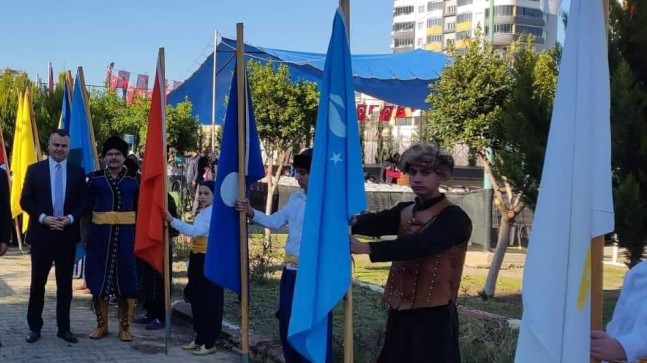 TARSUS ‘UN KURTULUŞU YILDÖNÜMÜ SEBEBİYLE “101.YIL GELENEKSEL OKÇULUK MÜSABAKASI” DÜZENLENDİ