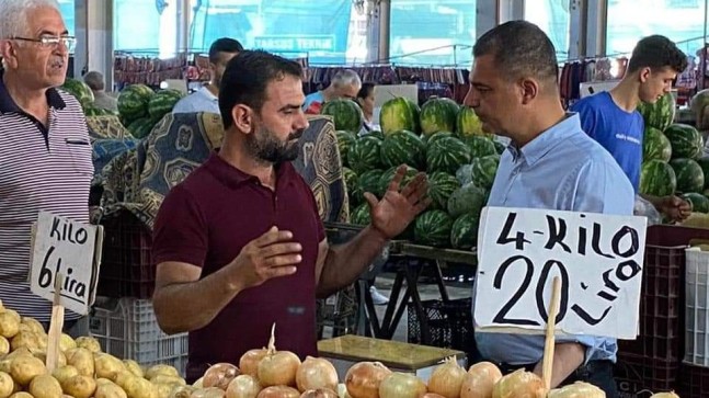 CHP İLÇE BAŞKANI VARAL: “ZAMLAR HALKIMIZIN BELİNİ BÜKMEYE DEVAM EDİYOR, İKTİDAR HALKI DÜŞÜNMÜYOR!”