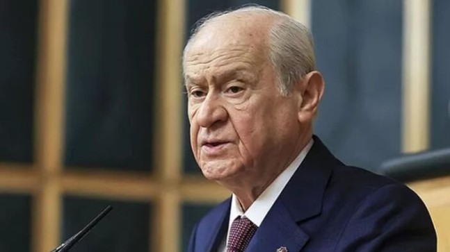 MHP lideri Devlet Bahçeli, Beşiktaş Üyeliğinden Ayrıldı