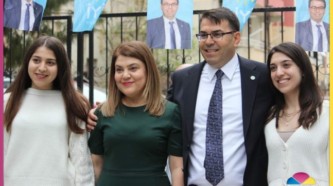 MEHMET YUNUS SEVEN,İYİ PARTİ MERSİN MİLLETVEKİLİ ADAY ADAYLIĞINI MİTİNG HAVASINDA AÇIKLADI