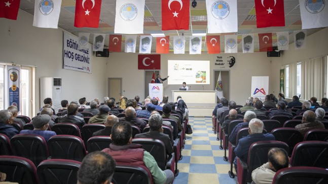 Mersin Büyükşehir’den Mutlu Üreticilere Kayısı Hasat Teknikleri Eğitimi