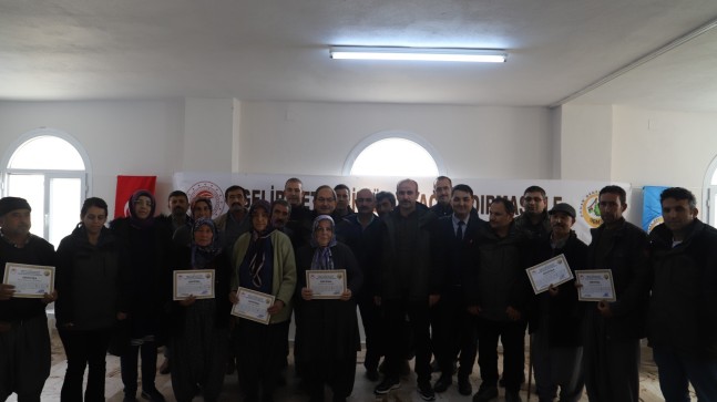 Tarsus’ta Gelir Getirici Tür Ağaçlandırmaları Köylümüzün Yüzünü Güldürüyor