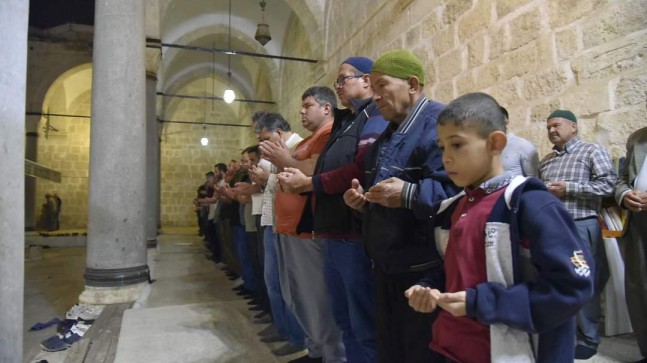 Kadir Gecesinde Ulu Cami Doldu Taştı