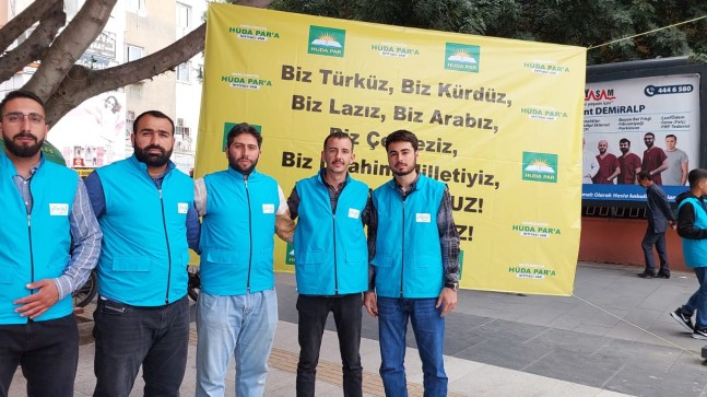 HÜDA PAR Tarsus’ta Tanıtım Standlarına Devam Ediyor