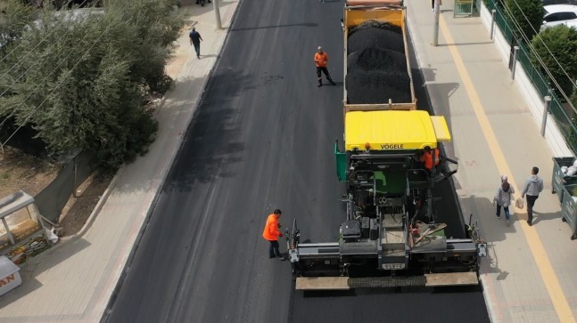 Büyükşehir Yol Yapım Ekiplerinin Yeni Rotası Mezitli Sokakları