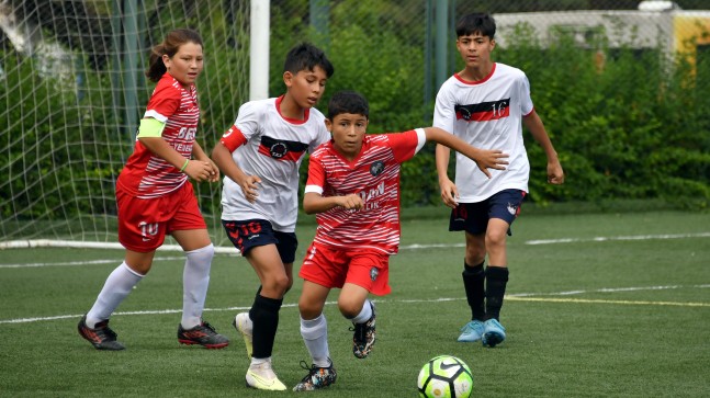 Büyükşehir’in ‘U-11/ U-12 Minikler Şenlik Ligi’ Başladı